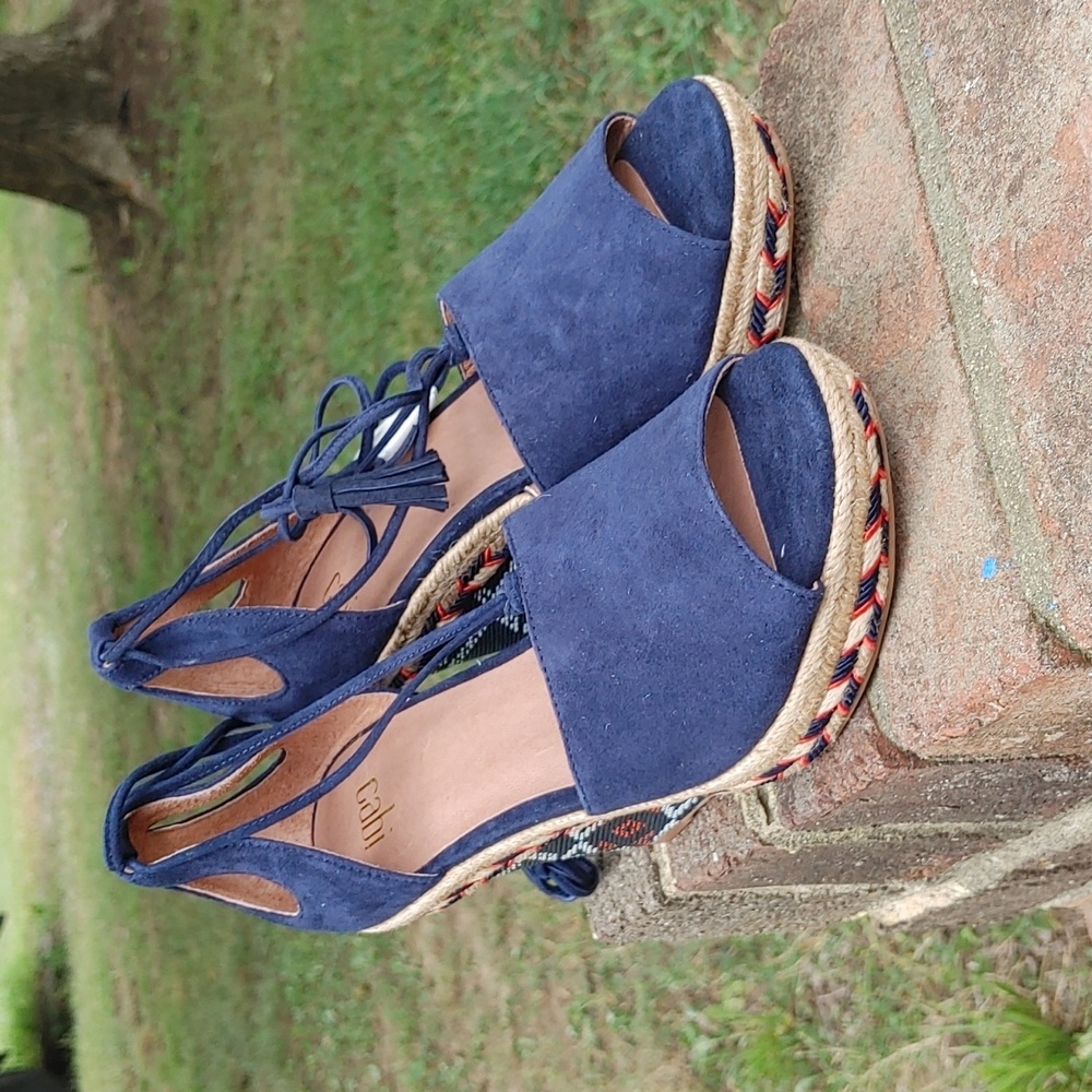 Cabi Isla Ankle Wrap Wedge Size 6